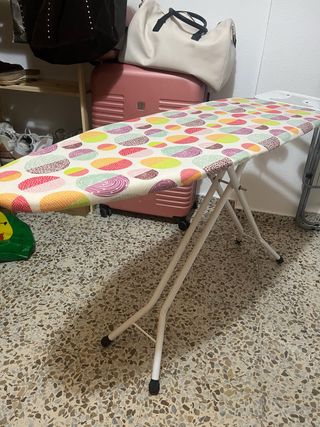 Tabla de planchar con funda estampada