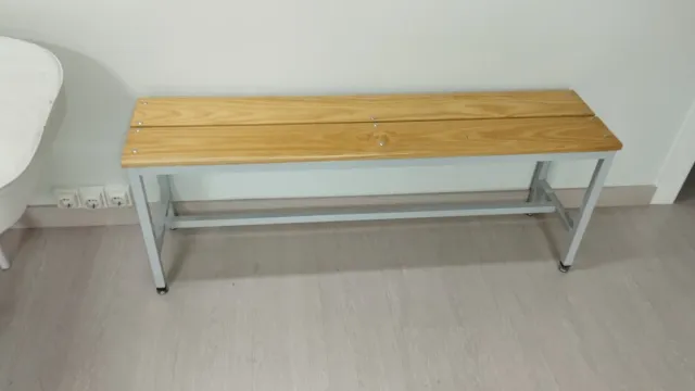 Banco de vestuario madera y metal