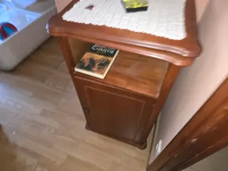 Mueble  con vitrinas y cajones