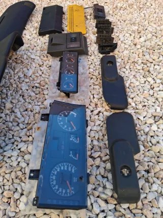 RENAULT "CLIO 16V"MATERIAL      (RECAMBIOS/PIEZAS)