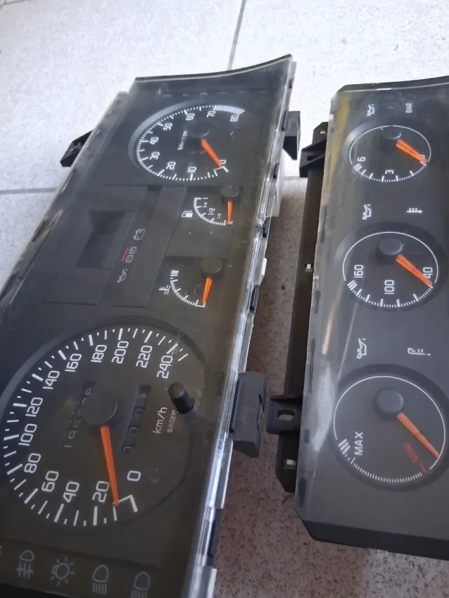 RENAULT "CLIO 16V"MATERIAL      (RECAMBIOS/PIEZAS)