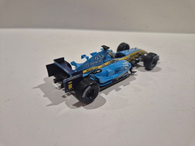 Renault f1 R26 fernando Alonso 1/43 minichamps