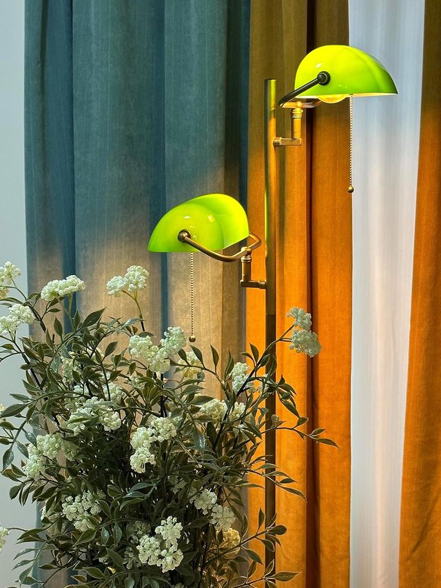 Lámpara de Pie Banquero Vidrio Verde FIRVRE