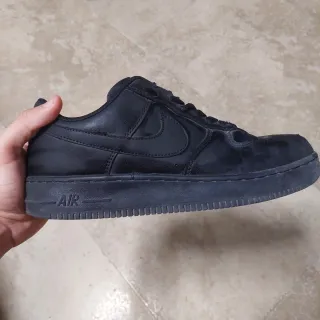 Nike Air Force 1 Negras