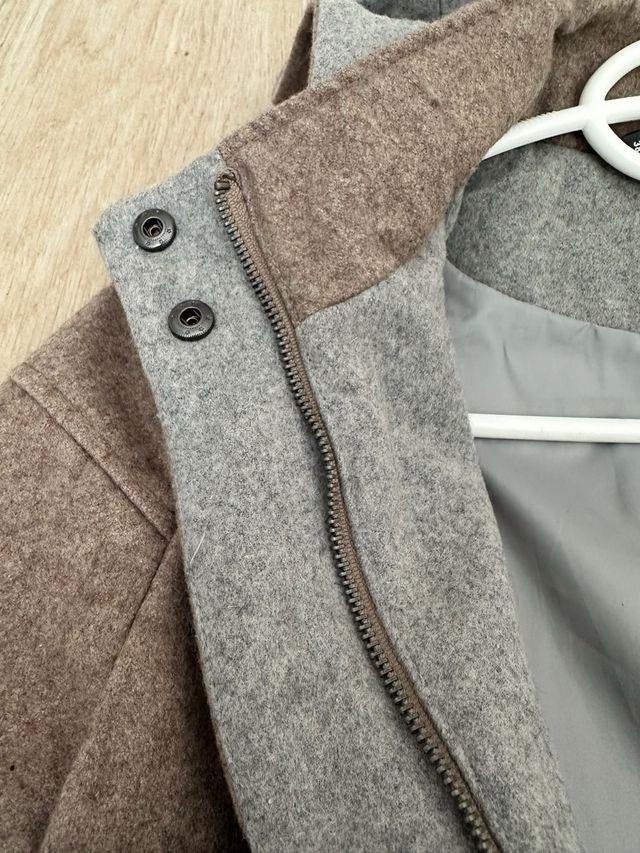 Abrigo Naf Naf Beige con Capucha