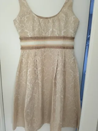 Vestido Zara fiesta beige y dorado