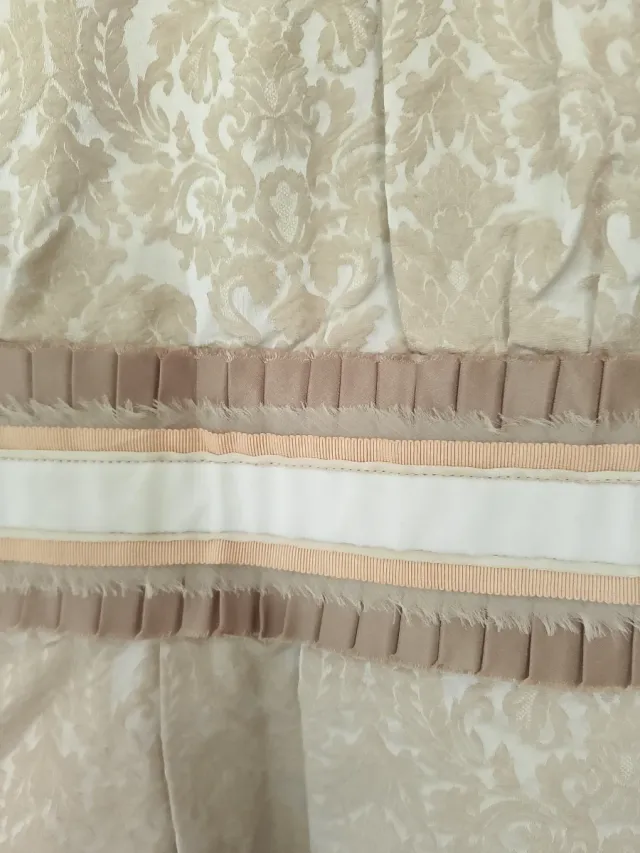 Vestido Zara fiesta beige y dorado