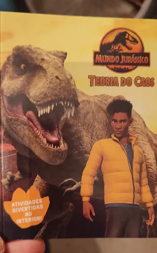 Conjunto de 5 Dinossauros de Brinquedo + Livro