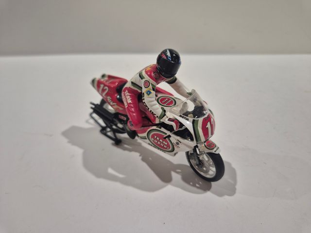 Suzuki RGV 500cc Juan Lopez Mella