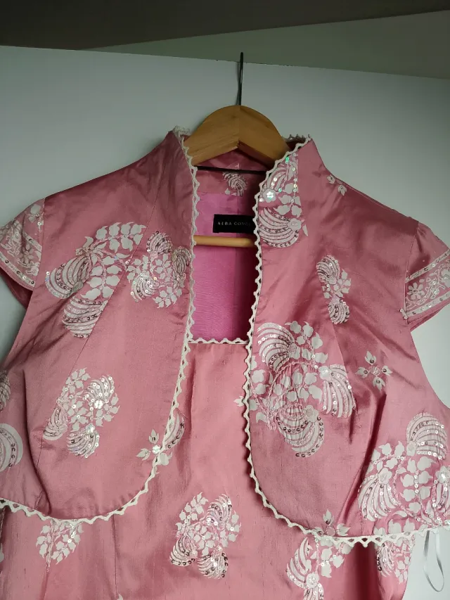 Conjunto Alba Conde Vestido y Torera Rosa