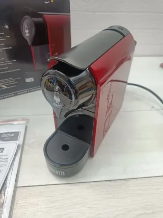 Bialetti Gioia Espresso Café Máquina, 1200W, Rojo