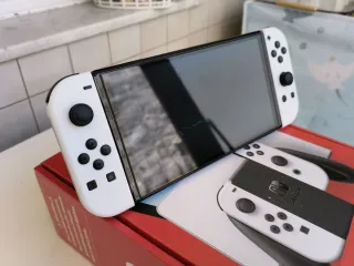 Nintendo Switch OLED