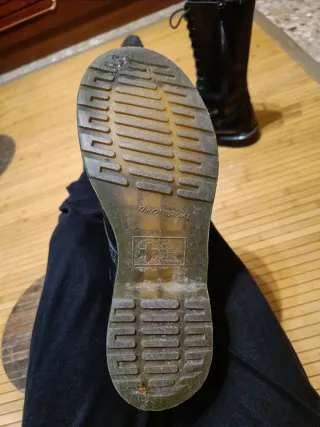 Botas Dr. Martens 14 ojales cremallera