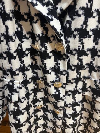 Americana larga mujer estampado pata de gallo