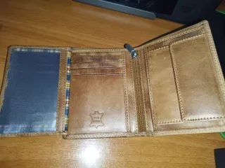 Cartera de piel Volmer
