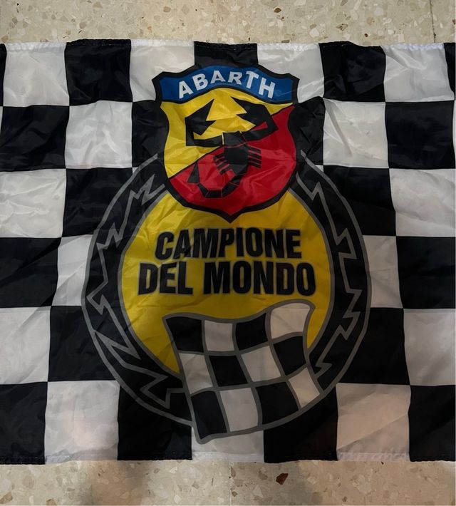 Vecchia bandiera Abarth