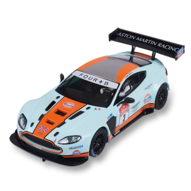 Scalextric Advance 2.0 Aston Martin Vantage