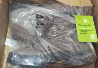 Botas de montaña trekking Boreal