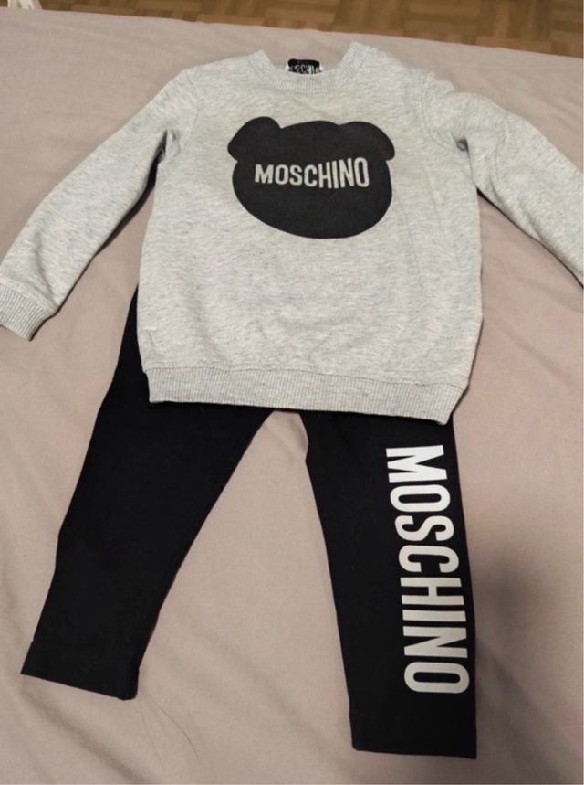 Conjunto bebé Moschino gris y negro 9-12 meses