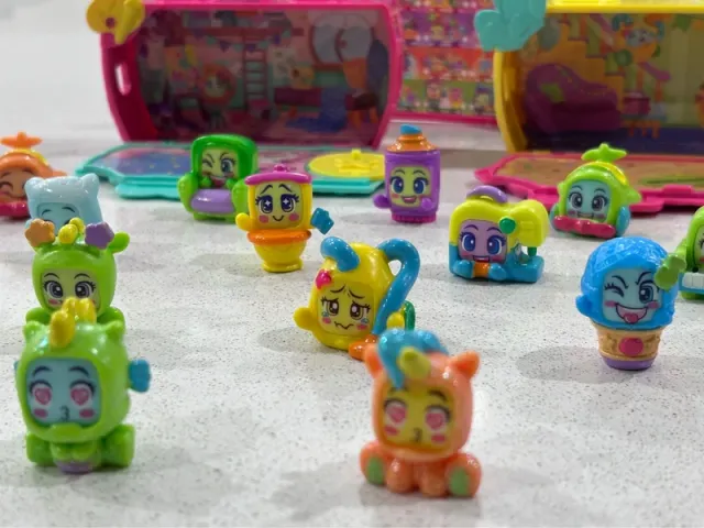 Lote Mojipops 20 figuras + complementos