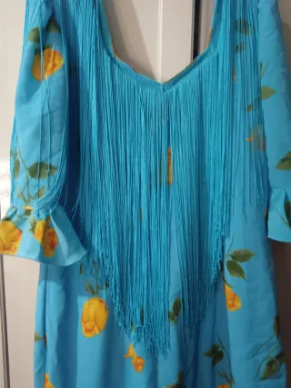 Vestido de gitana azul con volantes
