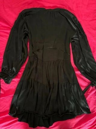 H&M vestido negro satinado corto gótico