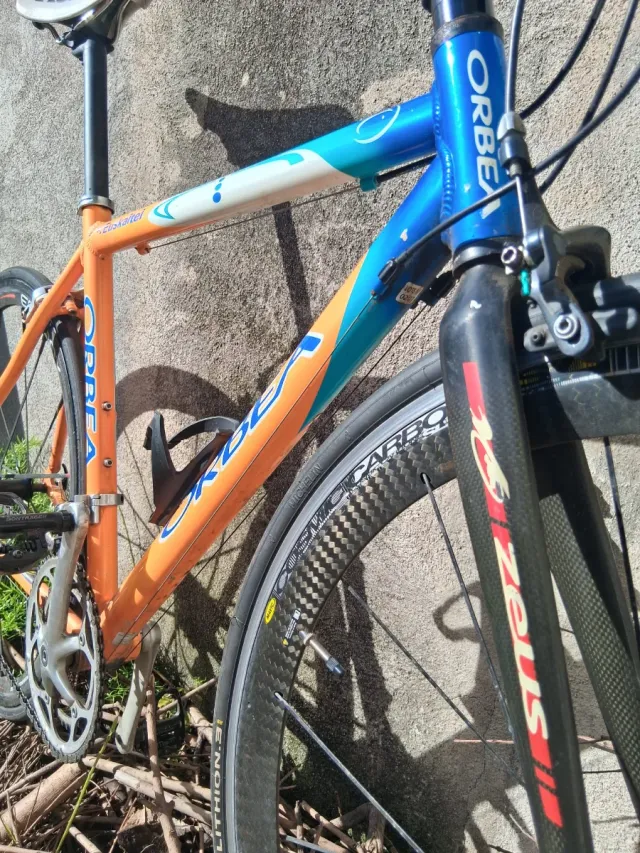 BICICLETA CARRETERA "VUELTA ESPAÑA"ORBEA EUSKATEL"