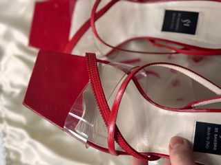 Di Sandro sandalias rojas de tacón cuadrado