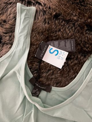 Top Primark verde talla S