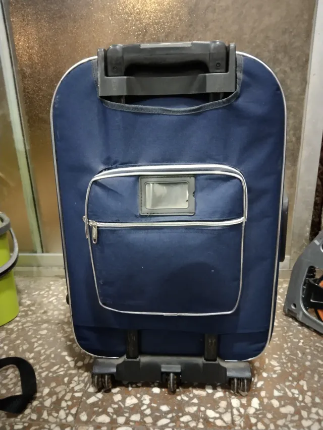 Maleta de viaje azul