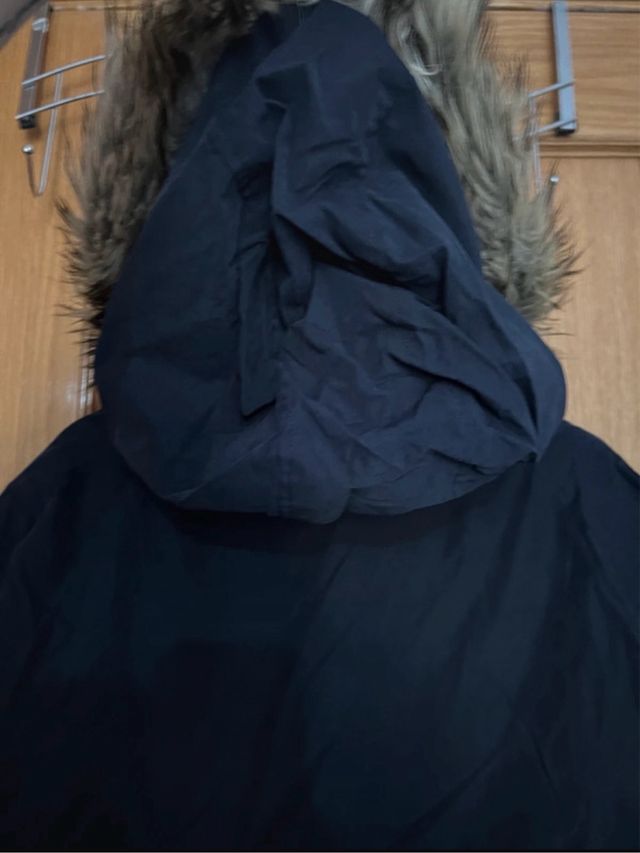 Abrigo azul con capucha Primark