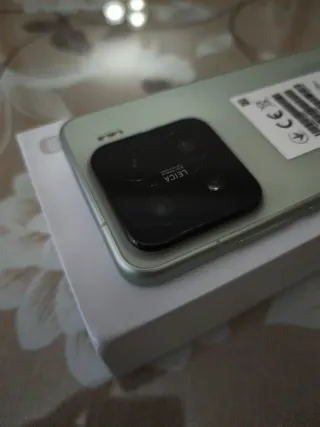 Xiaomi 15: 6.36", 5240mAh, SD8 elite