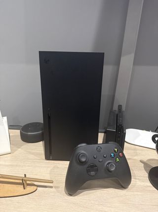 Xbox Series X 1TB lector con mando.