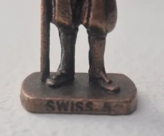 Piccola figurita di uovo Kinder Sorpresa