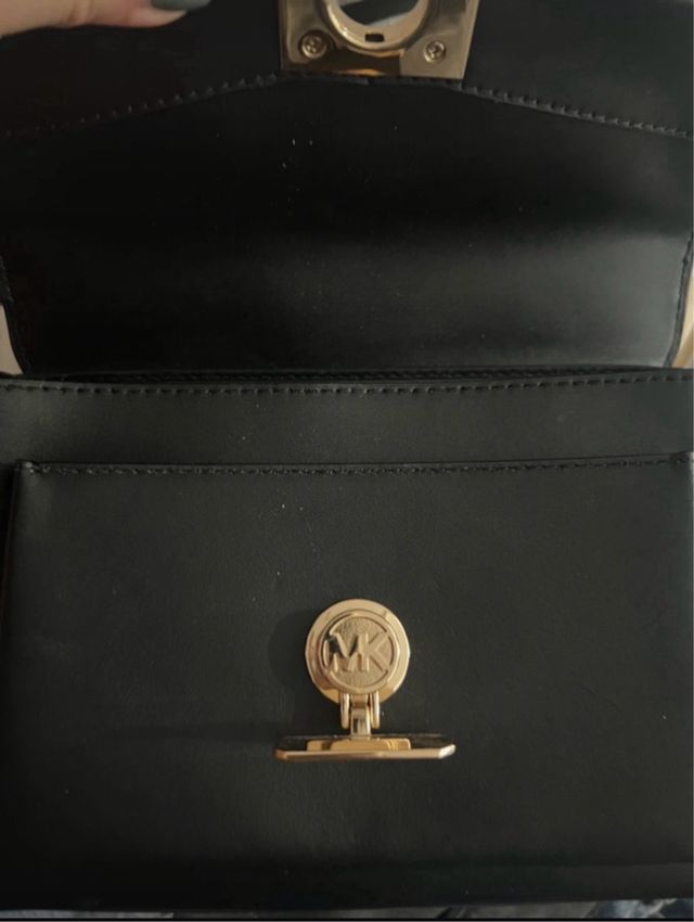 Bolso Michael Kors Negro y Dorado