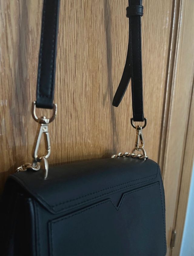 Bolso Michael Kors Negro y Dorado