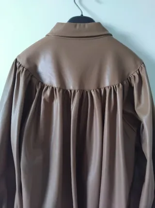 Camicia donna ecopelle Lumina color cammello