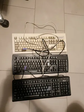 3 Tastiere PC PS2 QWERTY