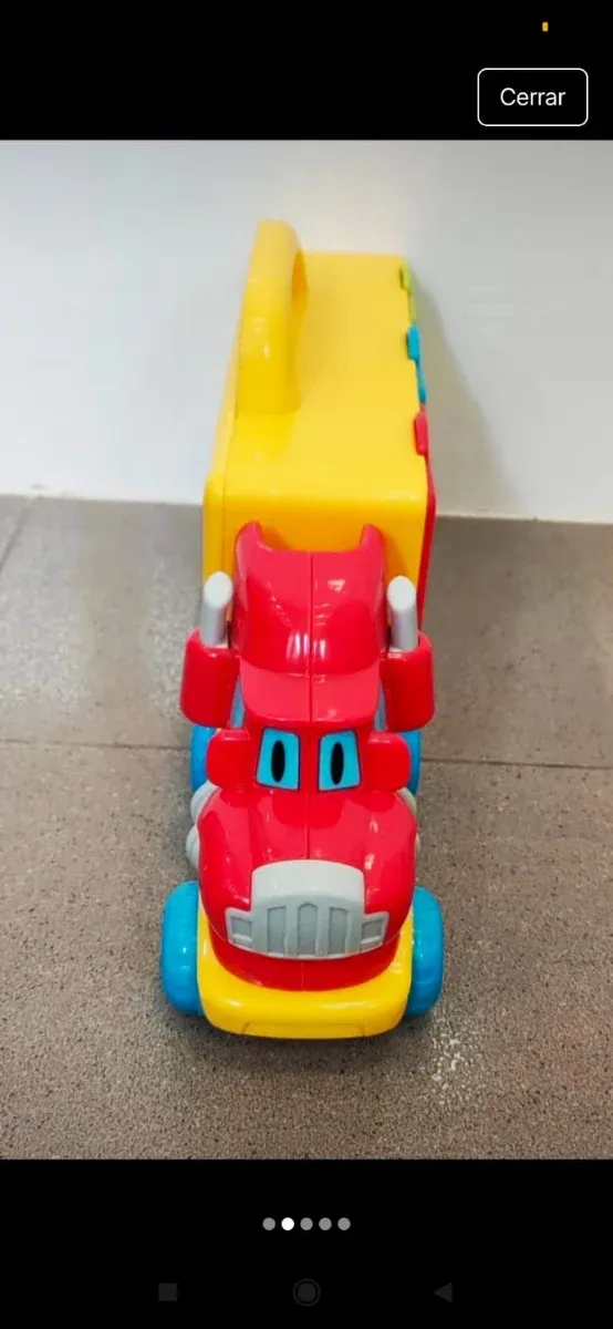 Camión transporta coches Nenitos +18 meses