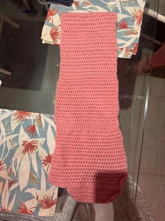 Bufanda pequeña de lana rosada