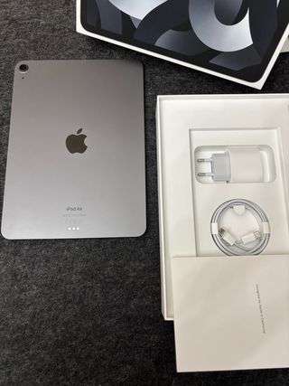iPad Air 5 64GB Argento + Garanzia