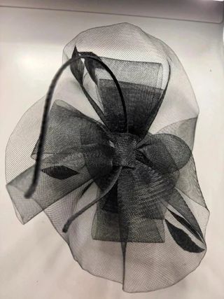 Vintage fascinator / tocado / gorrito negro