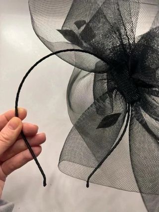 Vintage fascinator / tocado / gorrito negro
