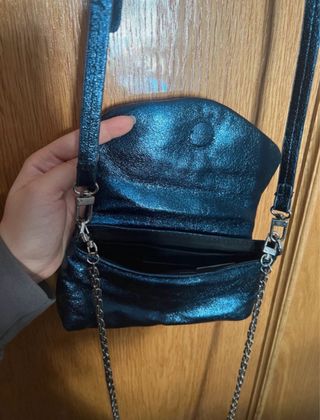 Bolso Zara azul pequeño con cadena