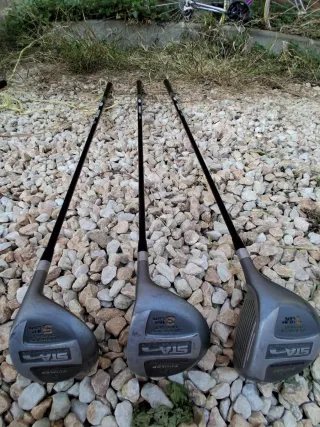 "SET DE GOLF COMPLETO CON BOLSA Y 40  PALOS "