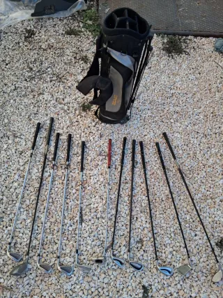 "SET DE GOLF COMPLETO CON BOLSA Y 40  PALOS "