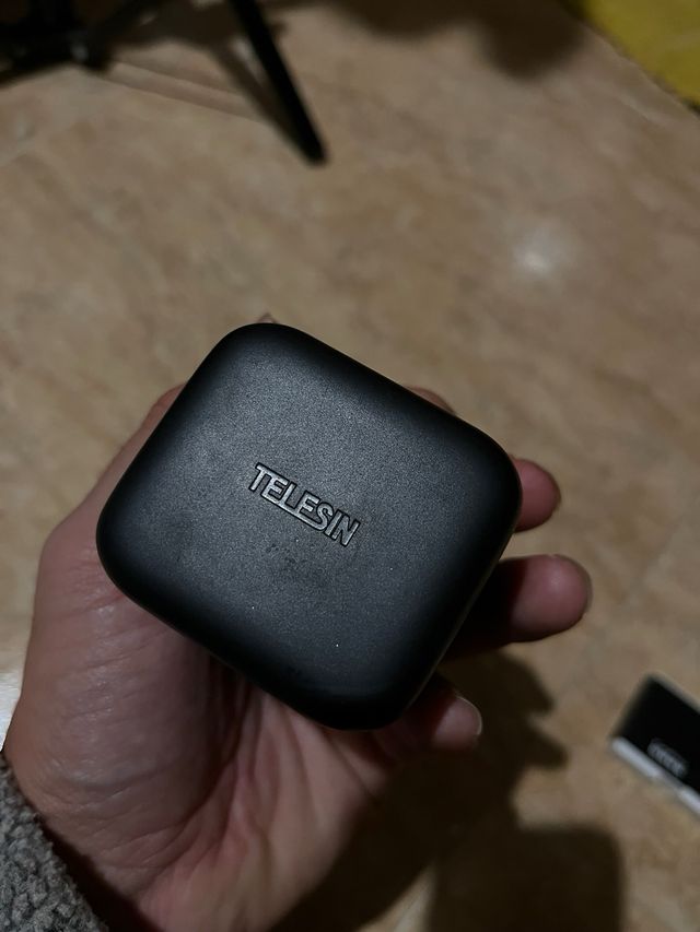 Custodia Domo GoPro + 2 Batterie + Caricabatterie