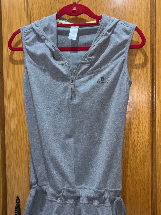 Vestido deportivo Domyos gris sin mangas