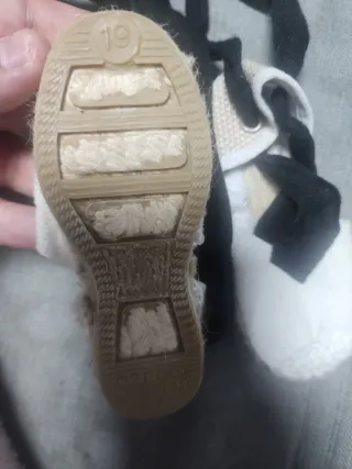 Espardeñas falleras blancas y negras Talla 19