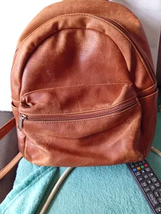 Bolso Mochila Piel Marrón más monedero piel